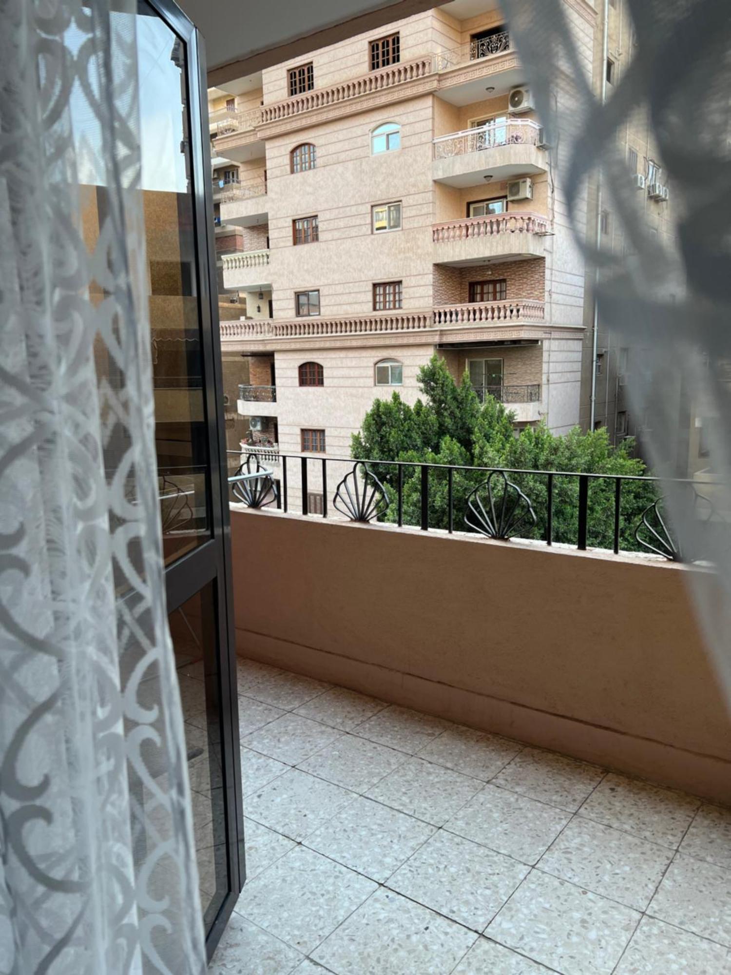 Apartment Close To Stars Centrally Located Cairo