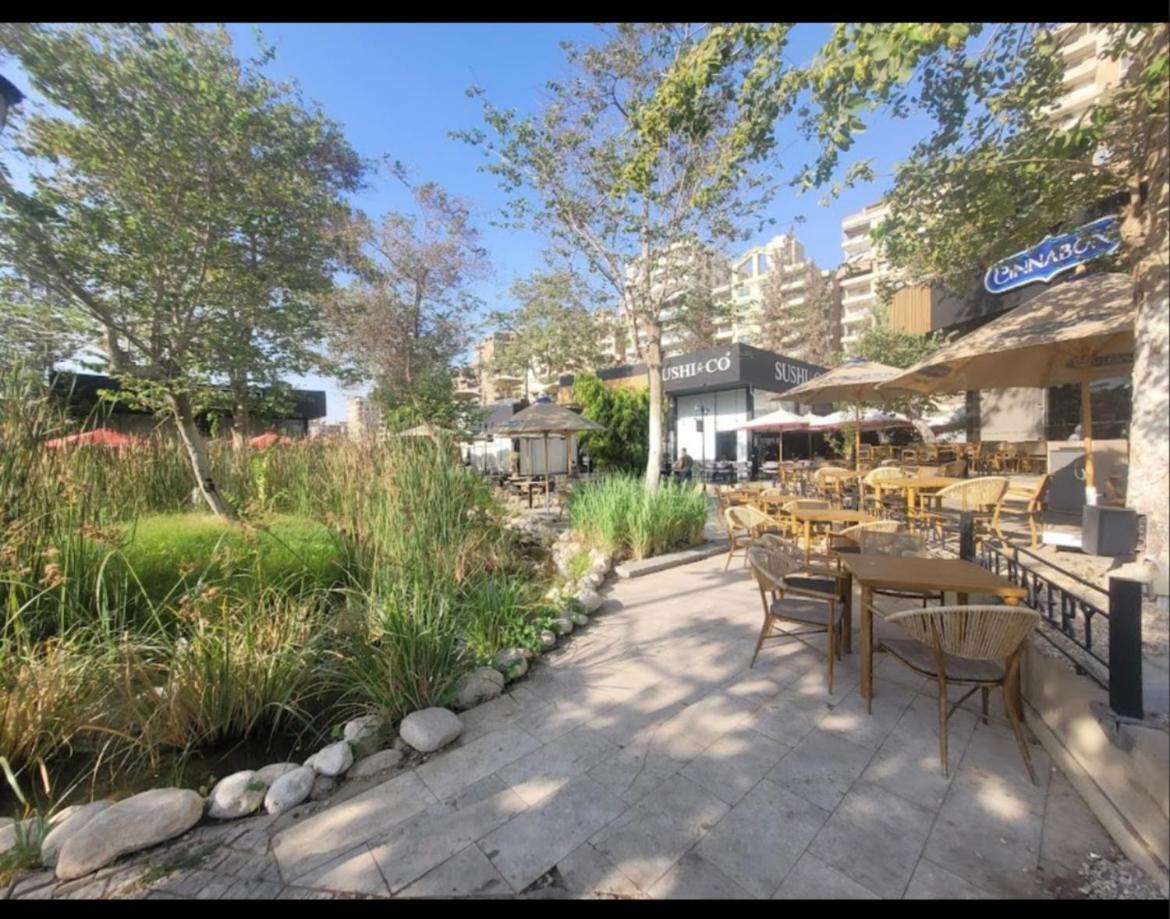 Apartment Close To Stars Centrally Located